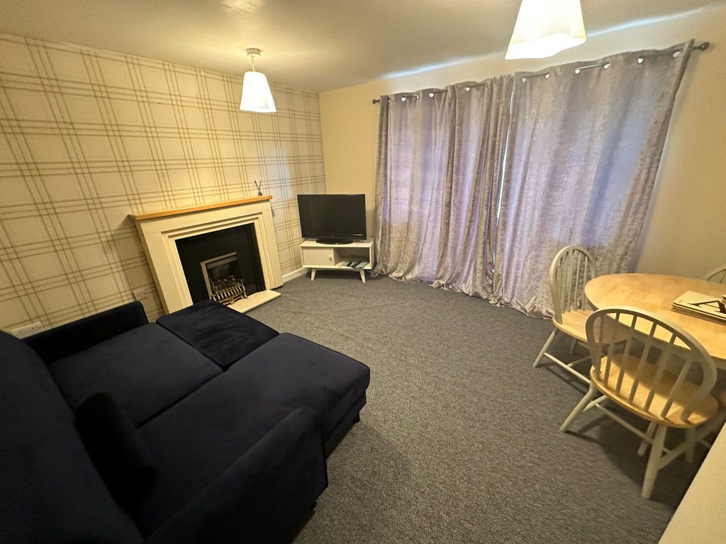 Property photo 1 of 37 Lounge