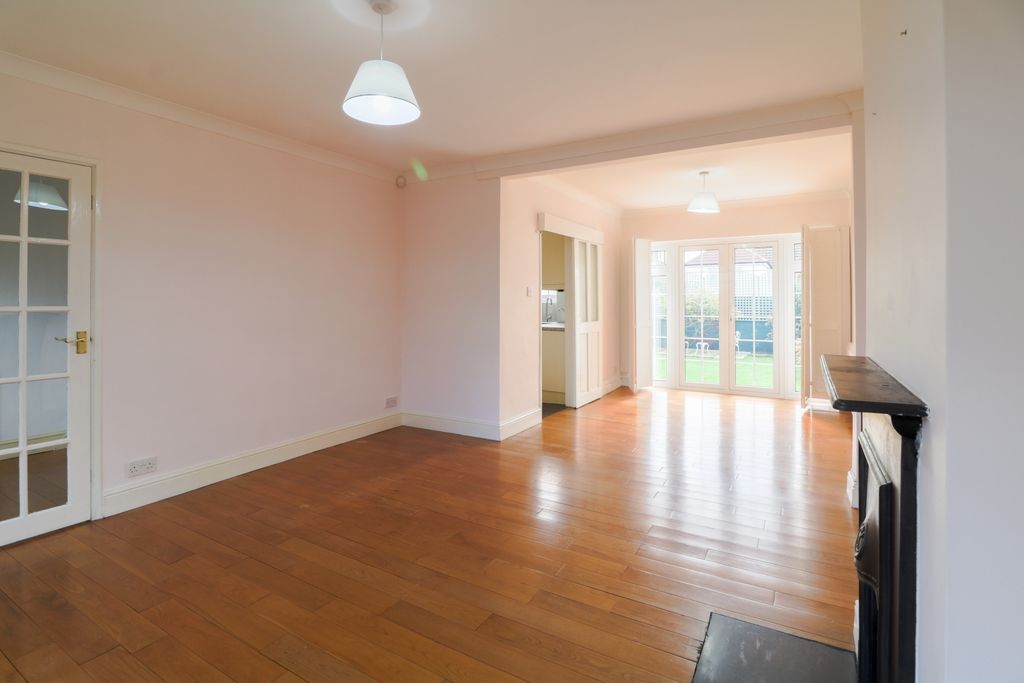 Property photo 2 of 14 2