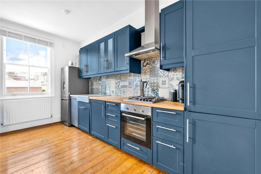 Property photo 3 of 13 Picture No. 17