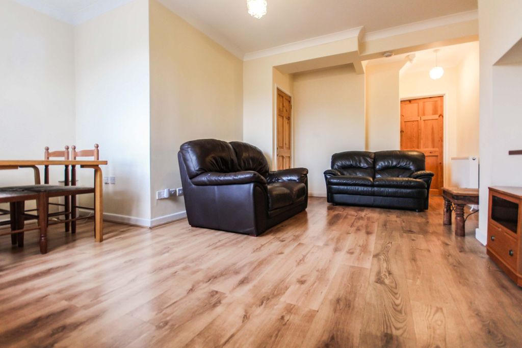 Property photo 3 of 16 Photo 10
