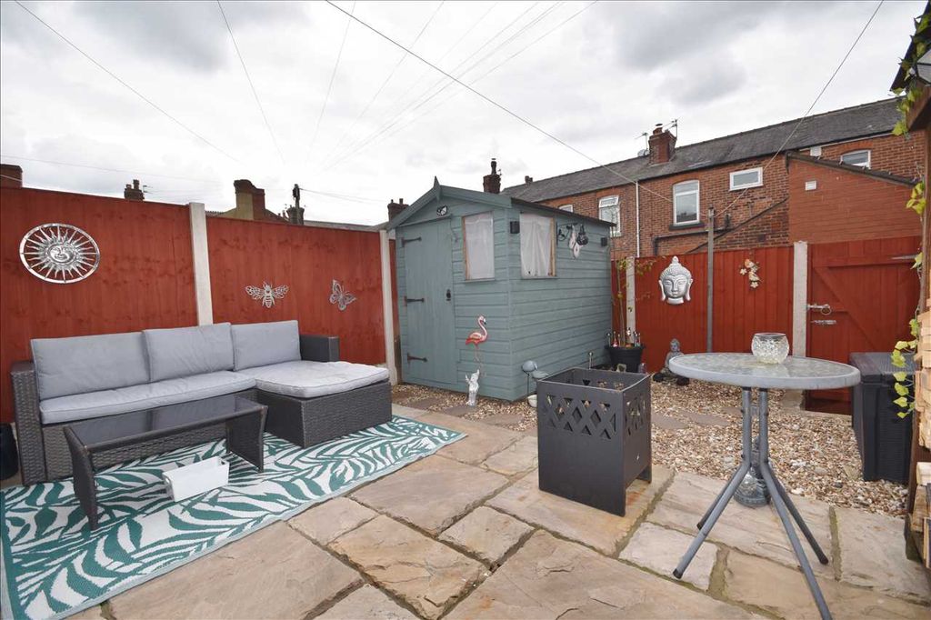 Property photo 2 of 14