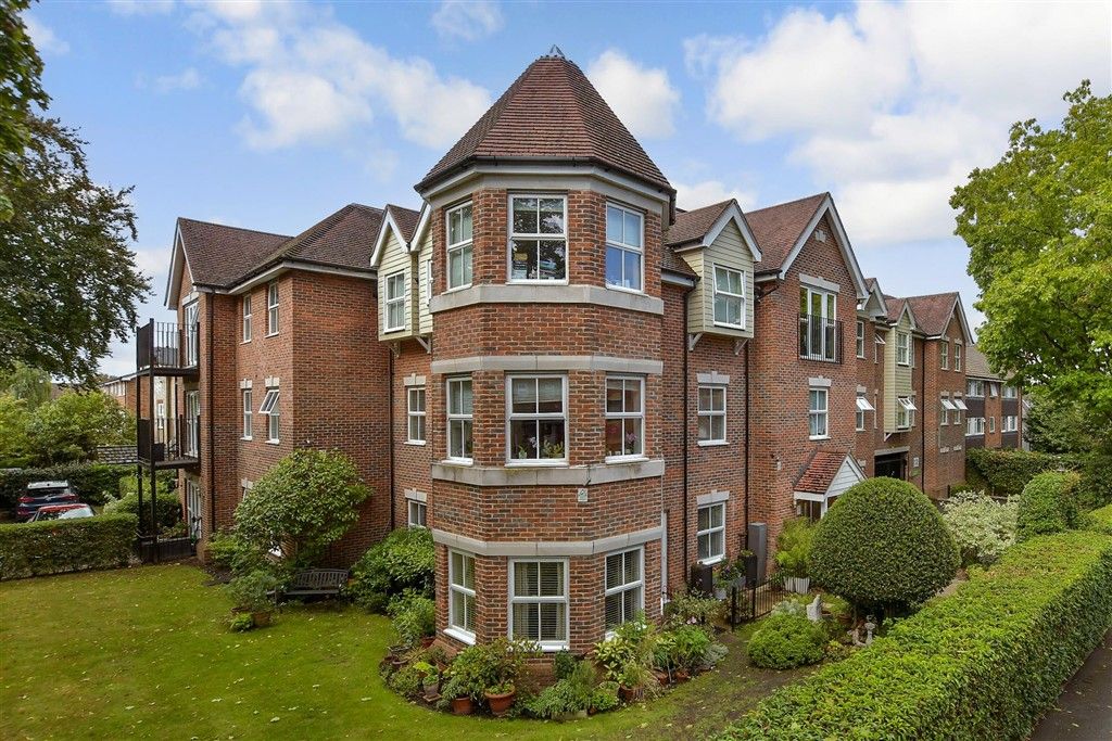 Property photo 2 of 17 External (Web)