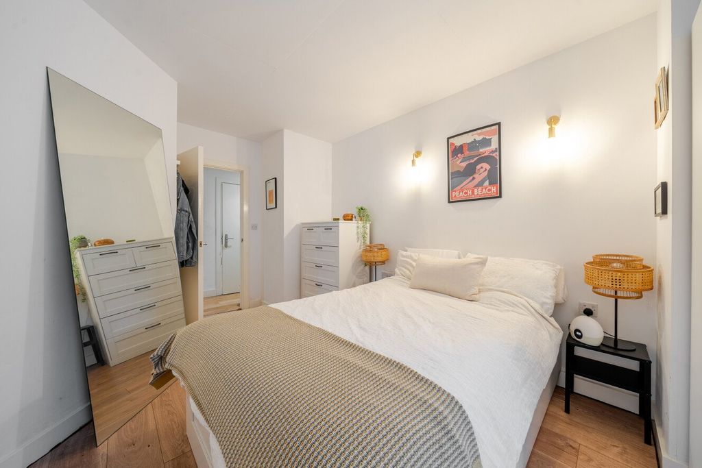 Property photo 3 of 20 Picture No. 01