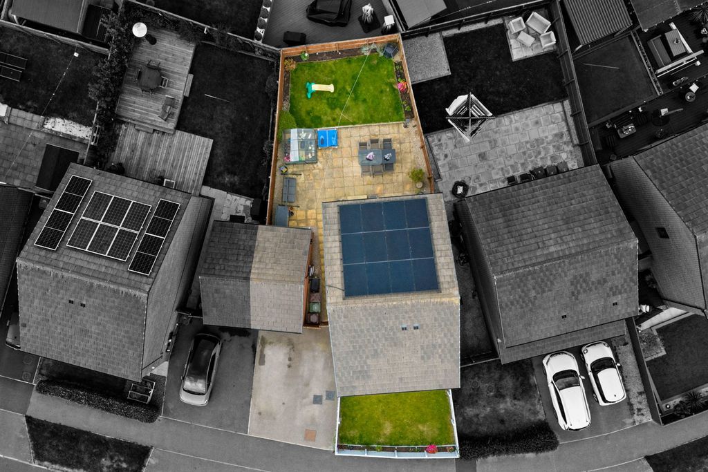 Property photo 2 of 22