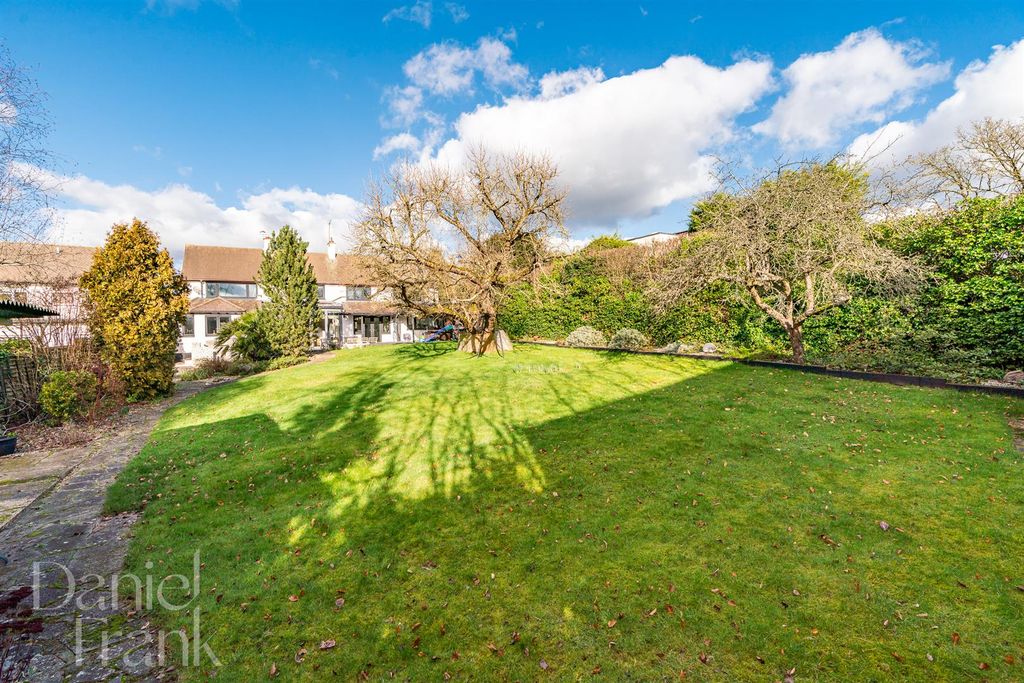 Additional image 42 of 5 bed detached house for saleTycehurst Hill, Loughton IG10