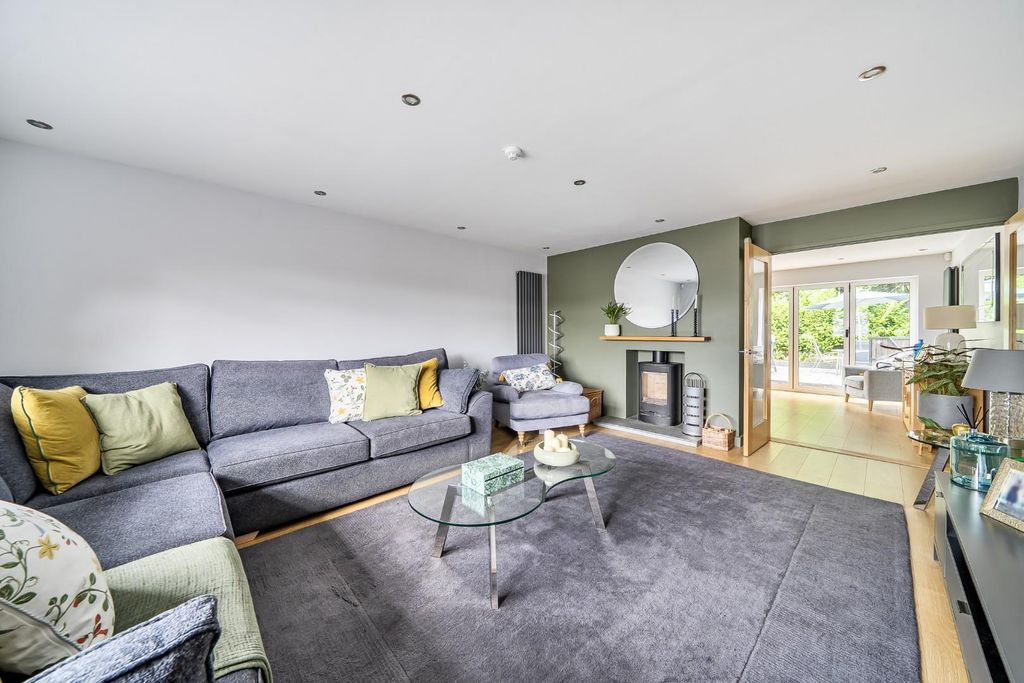 Property photo 3 of 17 1-6A98F00460F9c-1512823 (12)-1.Jpg