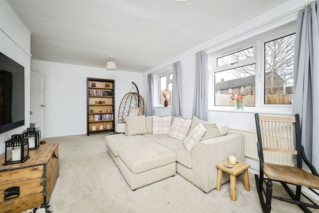 Property photo 3 of 16