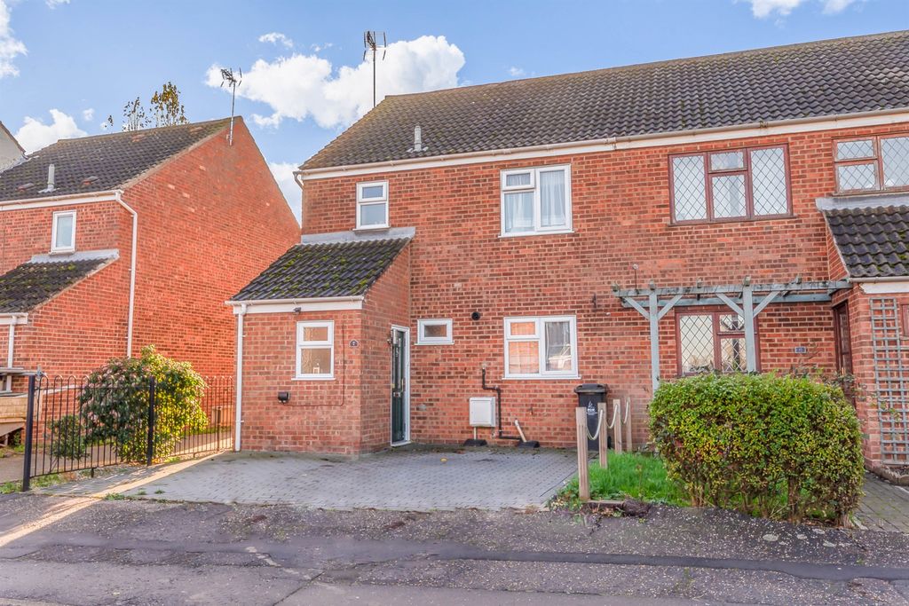 Property photo 1 of 15 Front