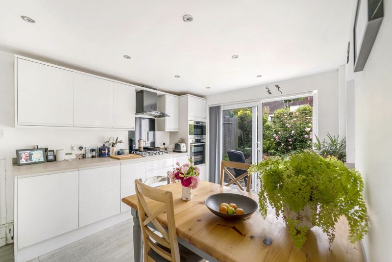 Property photo 2 of 27 Photo 3