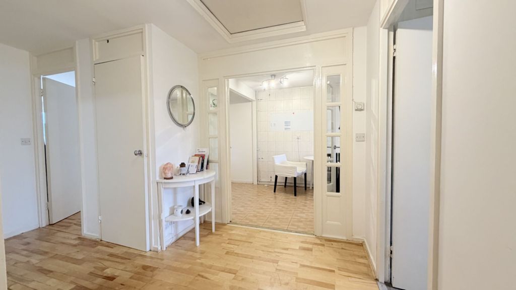 Property photo 2 of 13 Photo 2