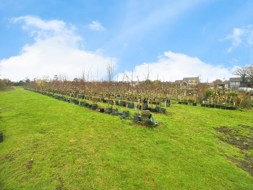 Property photo 3 of 3