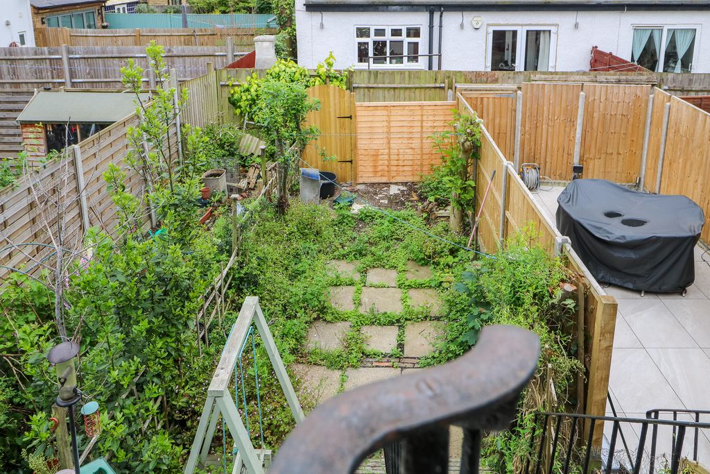 Property photo 3 of 10