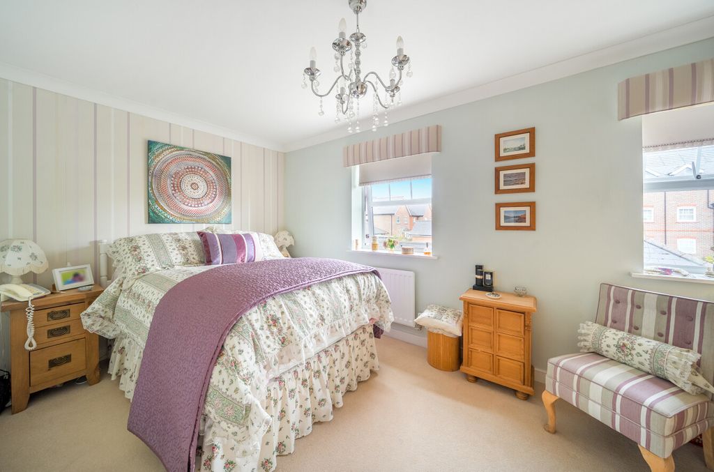 Property photo 3 of 15 1493699-32-6A620B...