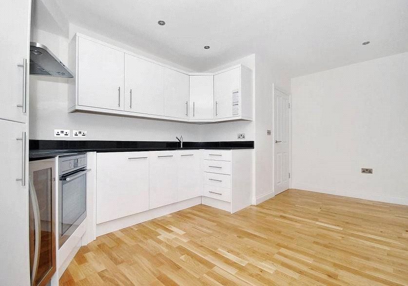 Property photo 2 of 5 Kitchen