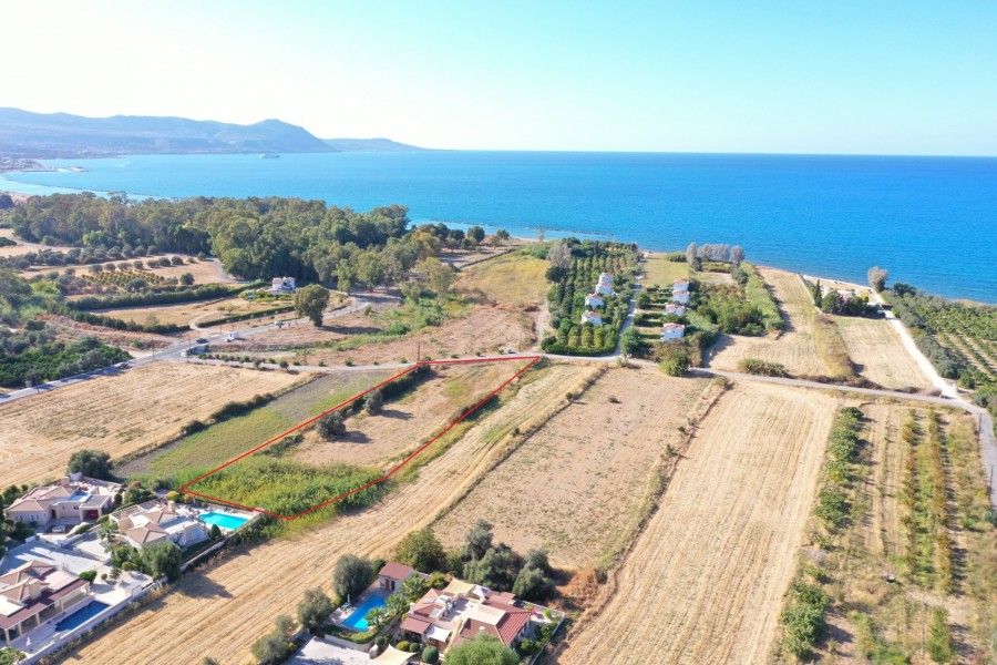 Property photo 1 of 2