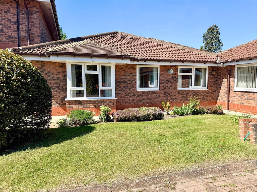Property photo 1 of 12 Front