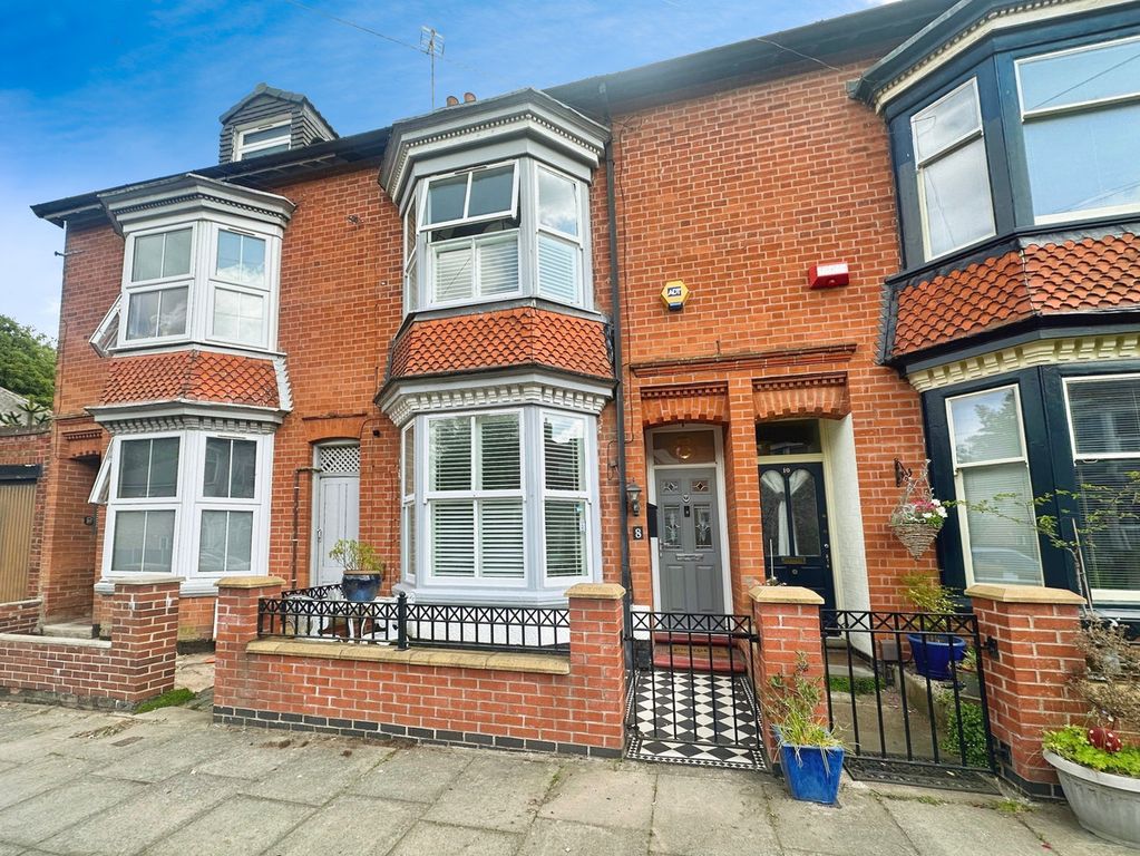 Property photo 1 of 28