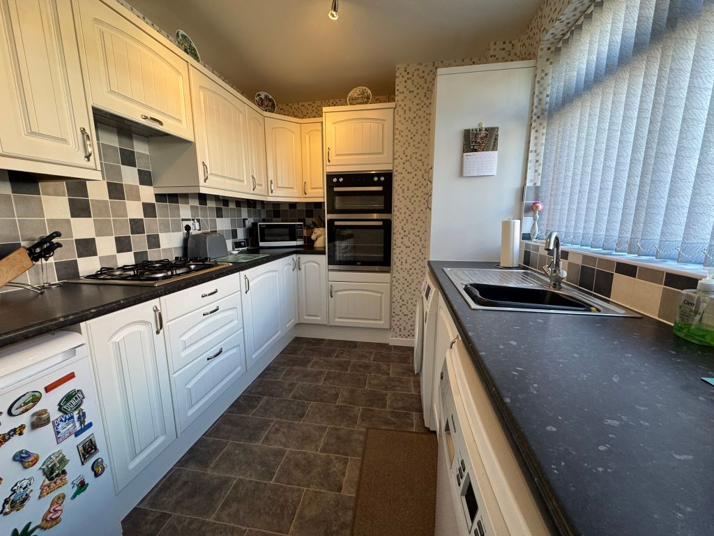 Property photo 3 of 13 6