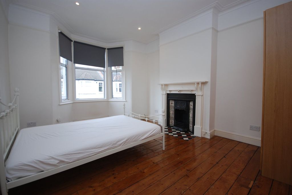 Property photo 3 of 8