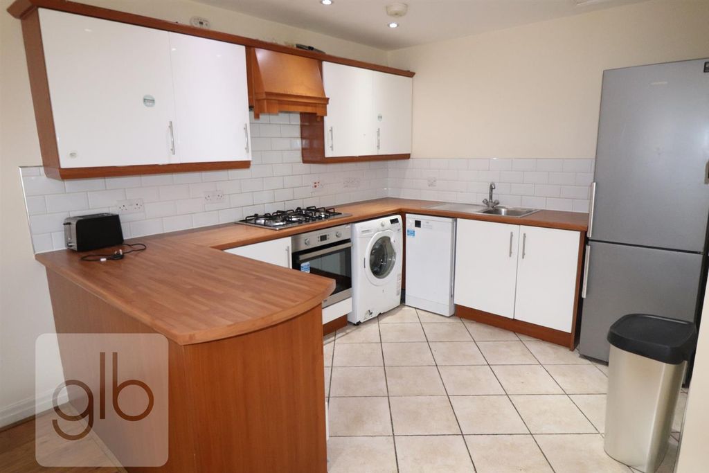 Property photo 2 of 16 7.Png