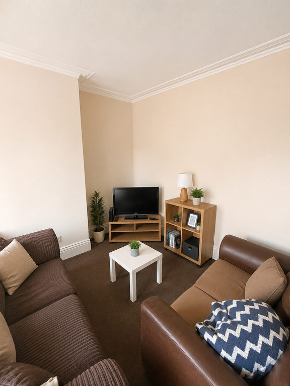 Property photo 2 of 6