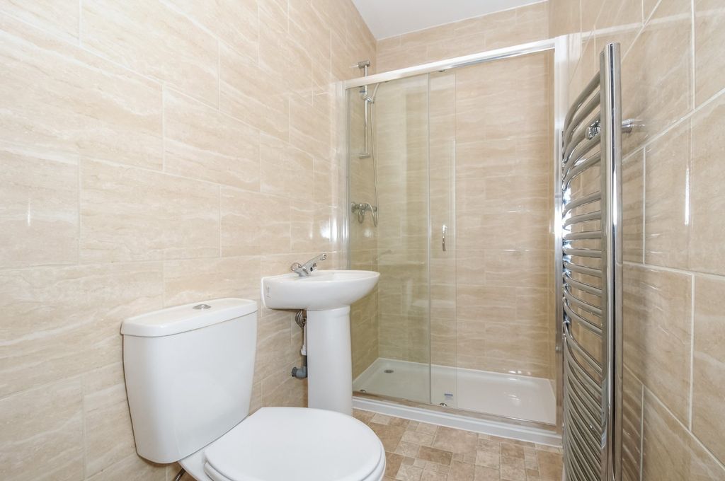 Property photo 3 of 6 Picture No. 12