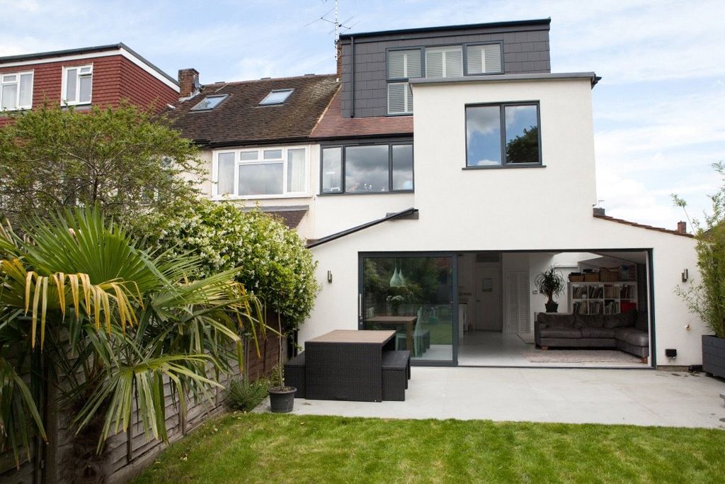 Property photo 2 of 13 Picture No. 12