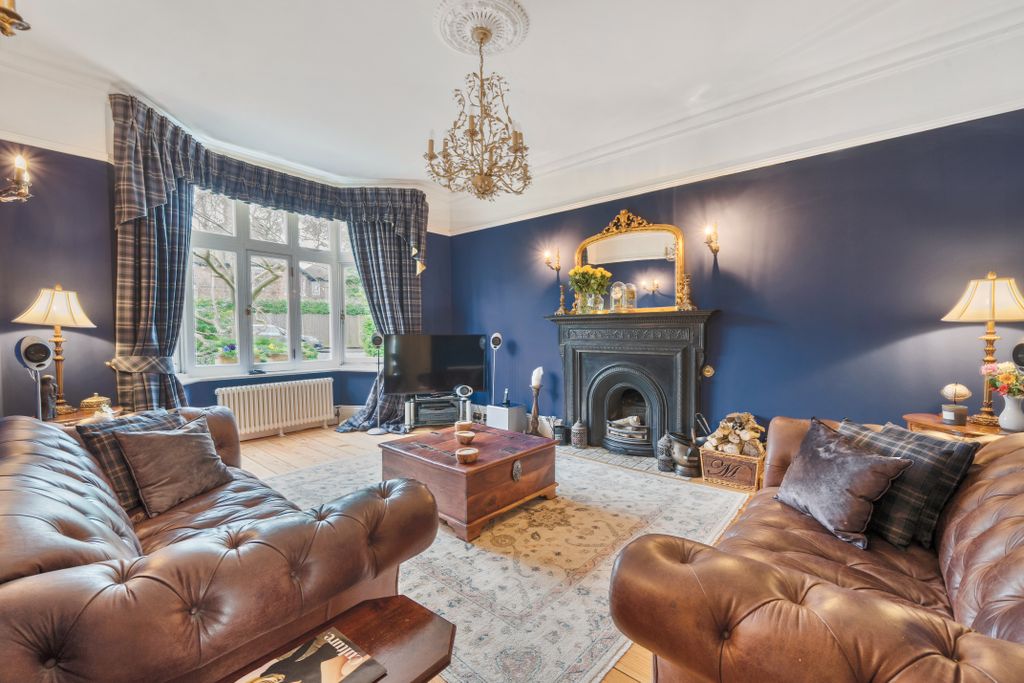 Property photo 1 of 34