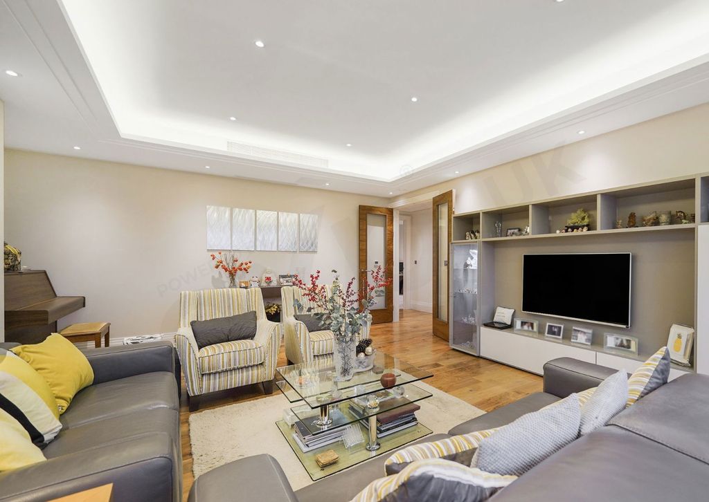 Property photo 3 of 30