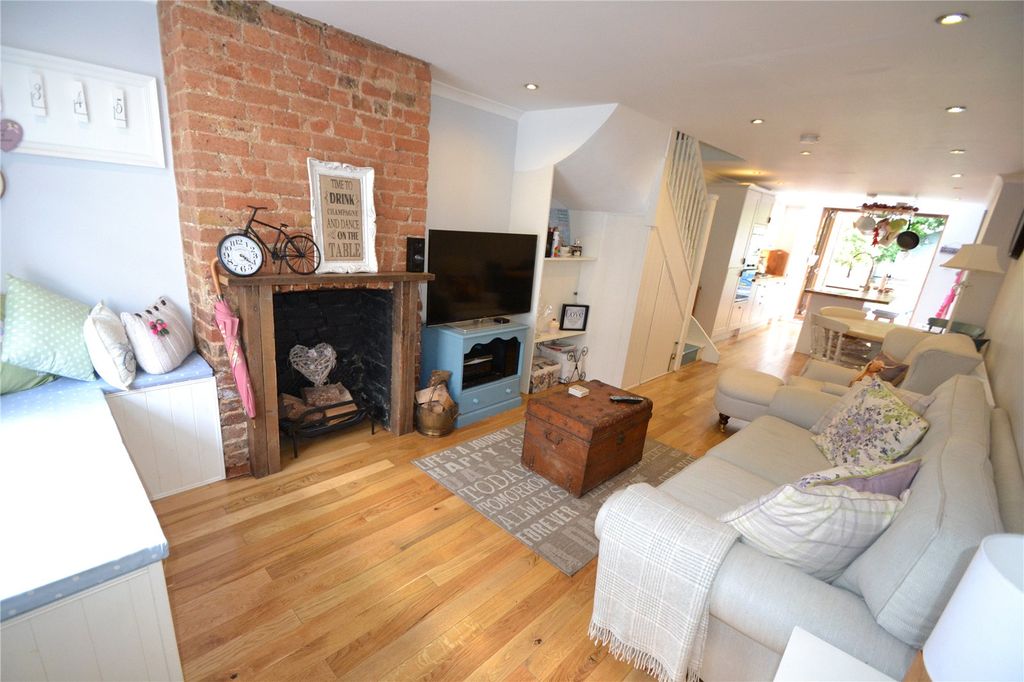 Property photo 3 of 9 Picture No. 27