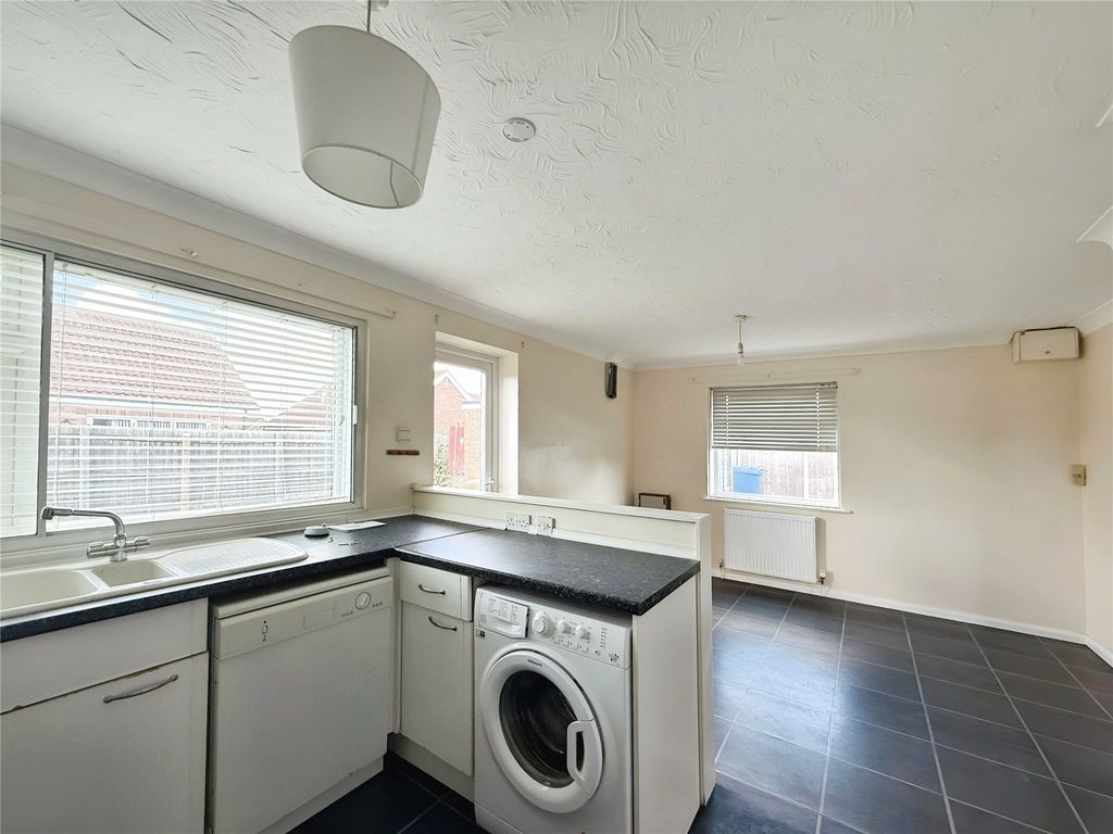 Property photo 3 of 11 Picture No. 13