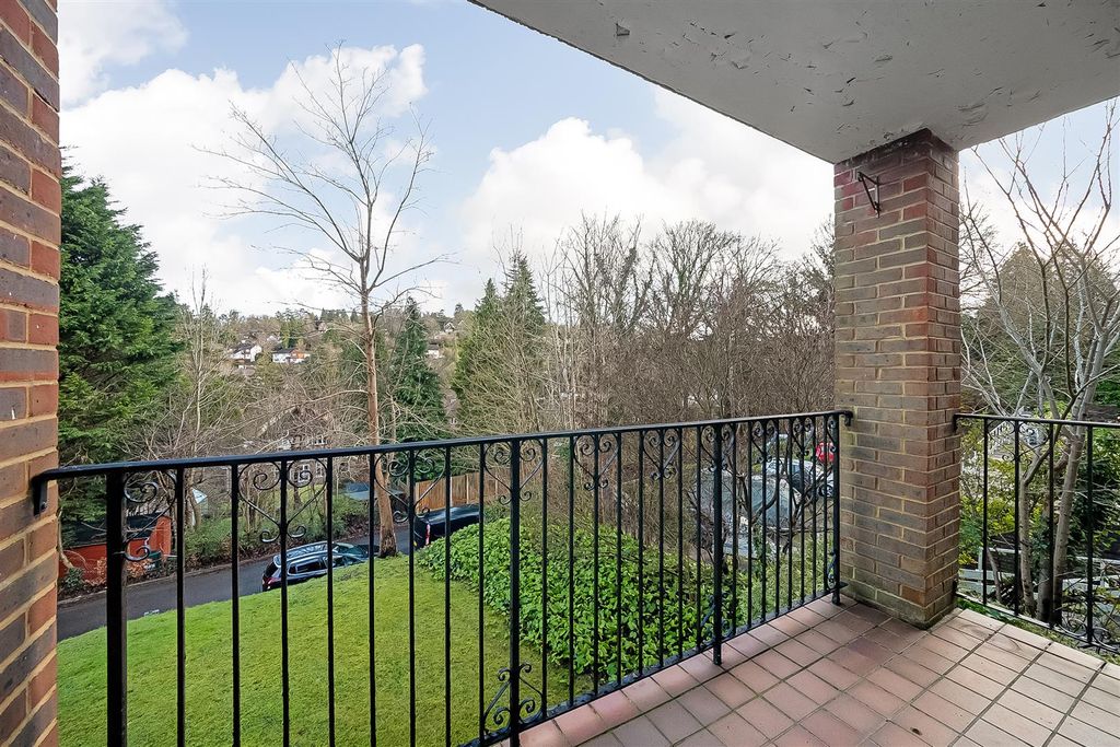 Property photo 2 of 14 Balcony