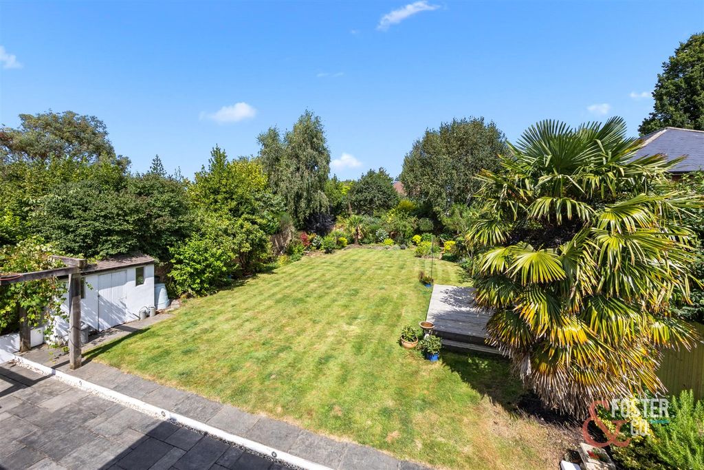 Property photo 2 of 28 Hove Park Road, 57-015.Jpg