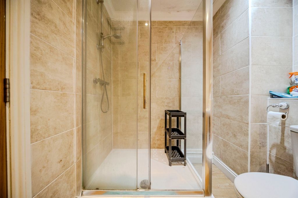 Additional image 16 of 3 bed flat for saleNorth Row, Milton Keynes MK9