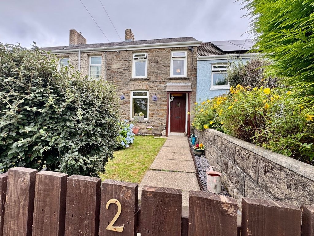Property photo 1 of 43