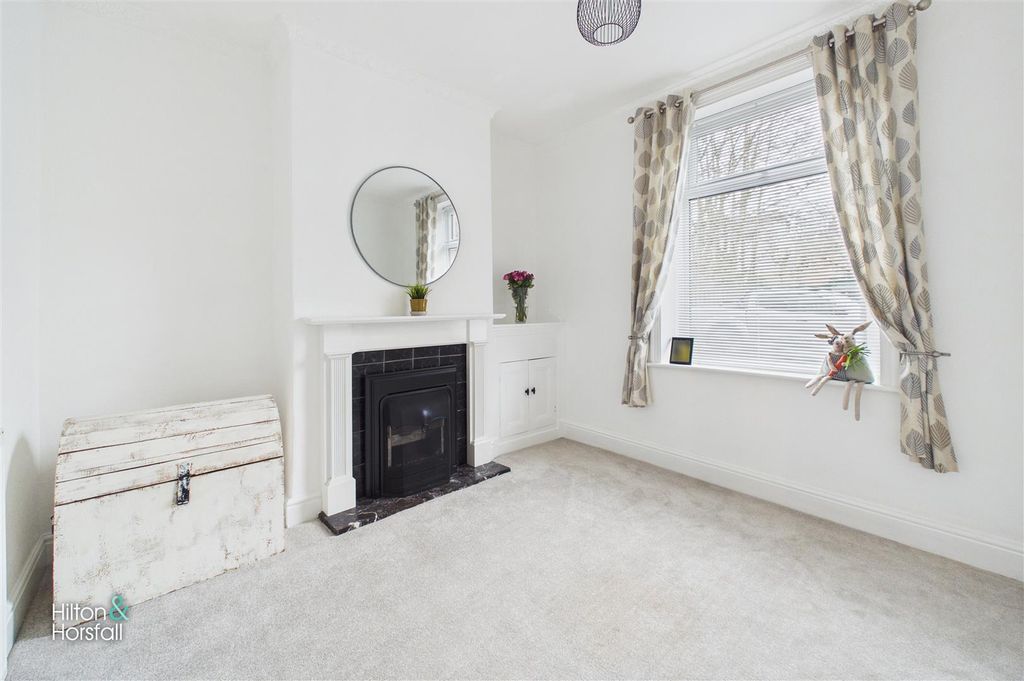 Property photo 2 of 14 Scott Street