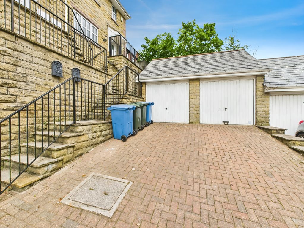 Property photo 3 of 26