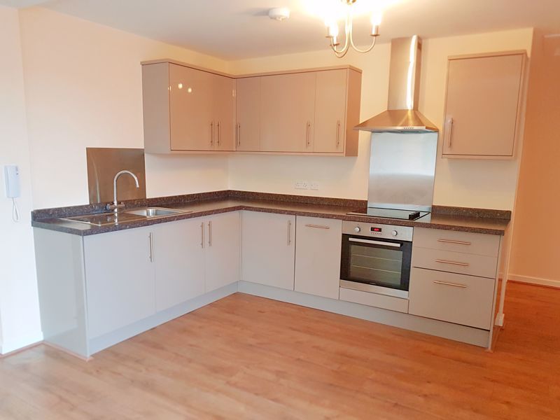 Property photo 2 of 6 Kitchen