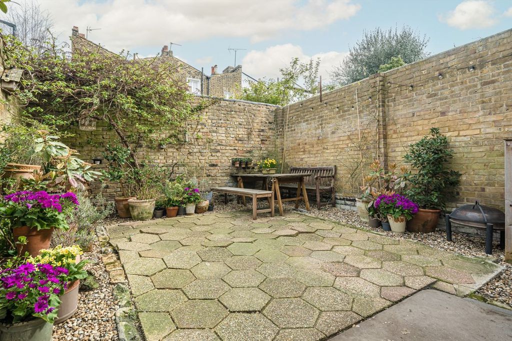 Property photo 3 of 16