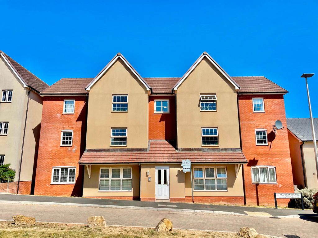 Property photo 1 of 12