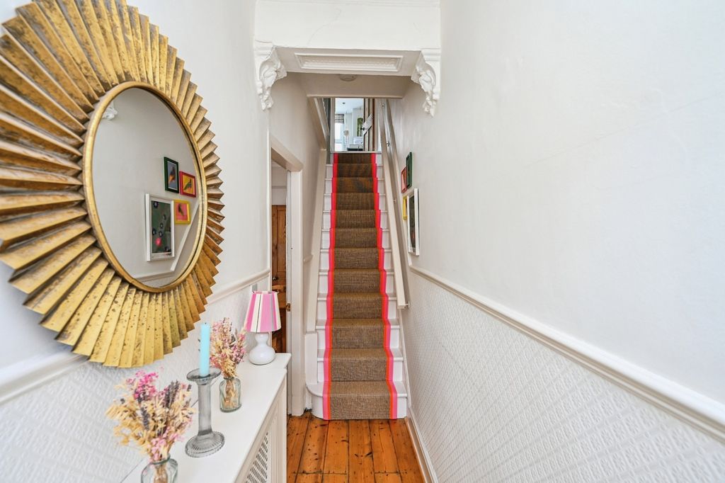 Property photo 2 of 23 Pbox-Img.Jpg