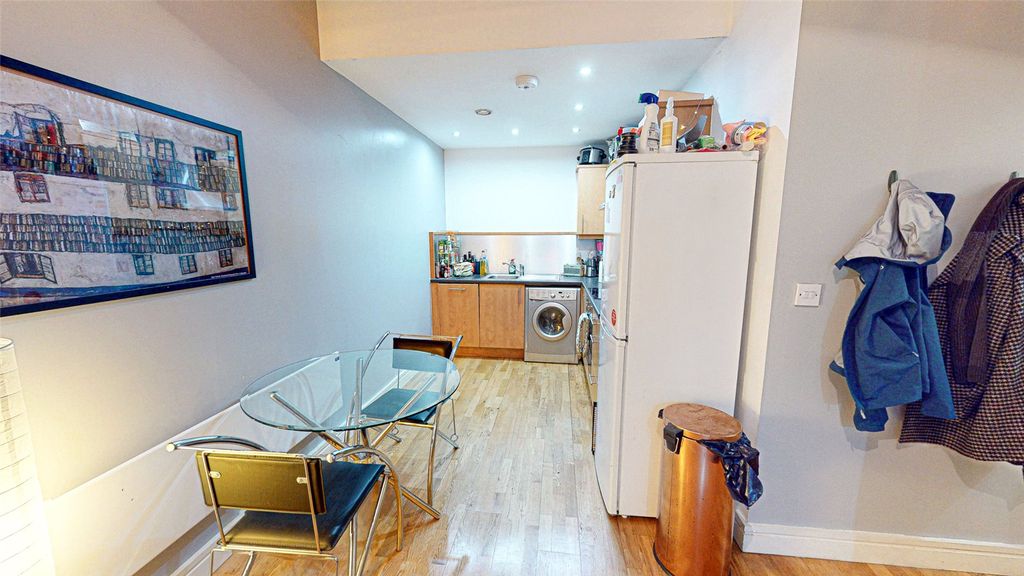 Property photo 3 of 9 Picture No. 02