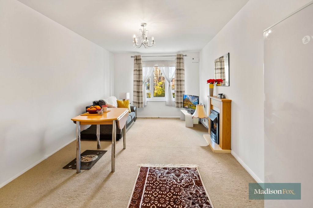 Property photo 2 of 10 Picture No. 08