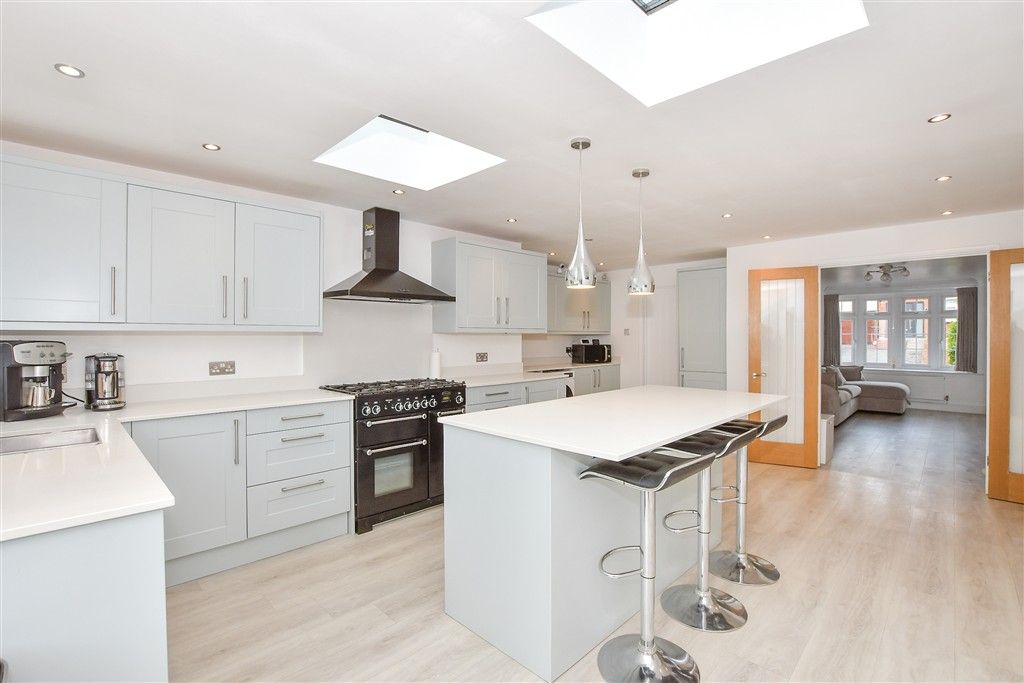 Property photo 1 of 14 Kitchen/Breakfast Room
