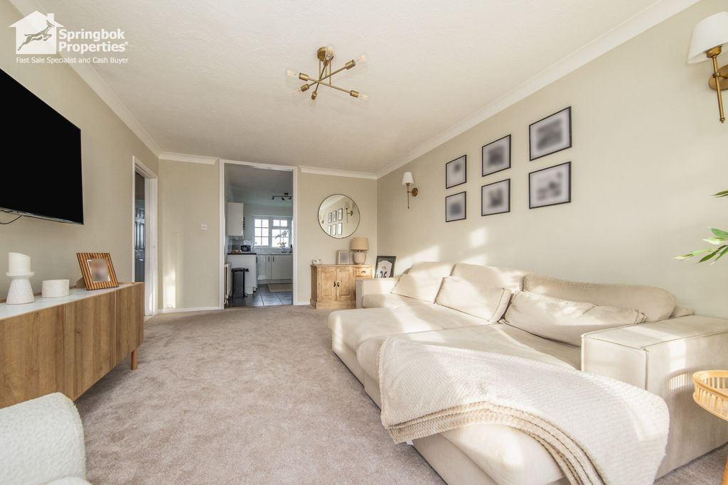 Property photo 3 of 12 Image 2