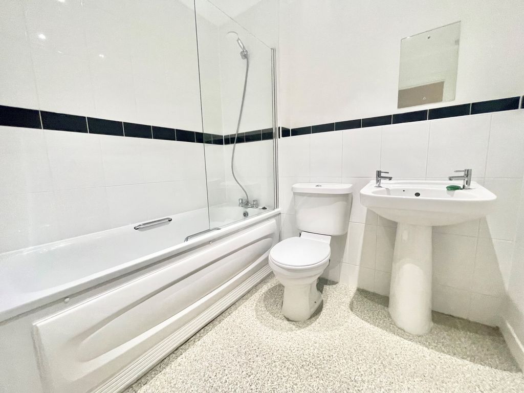 Property photo 3 of 4 Photo 2