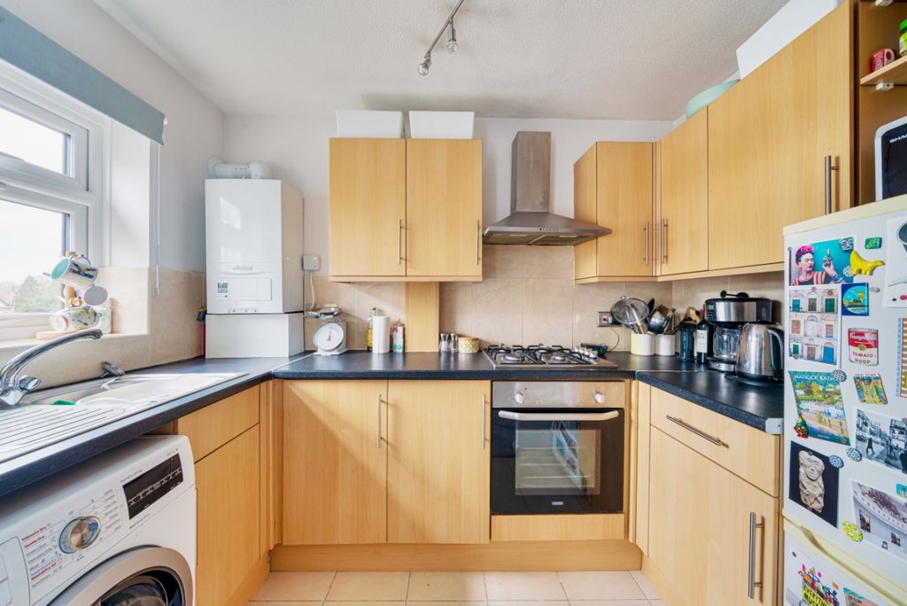 Property photo 3 of 7 936444 (4)
