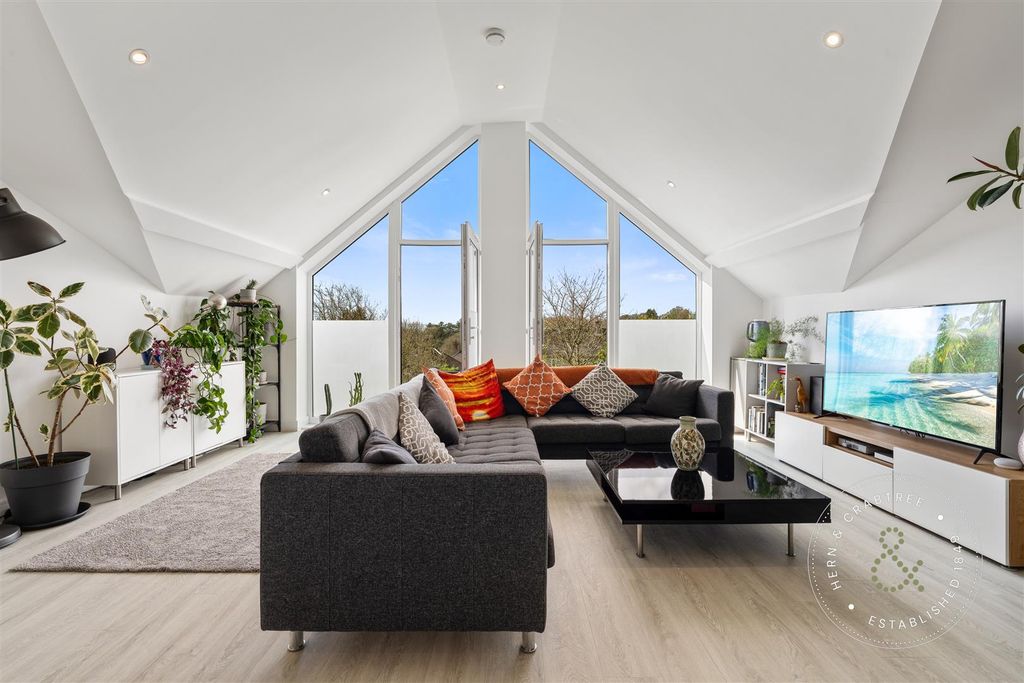 Property photo 1 of 51 Untitled-13.Jpg