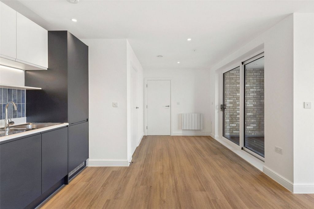 Property photo 3 of 10 Picture No. 11