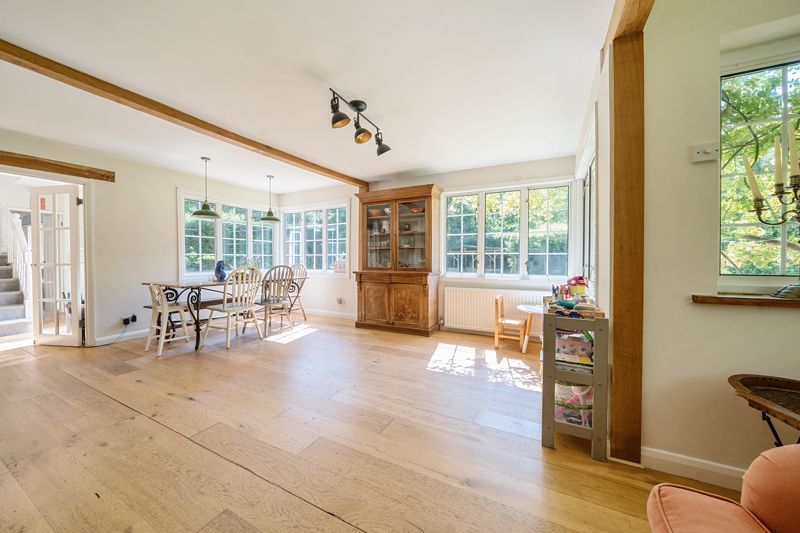 Property photo 3 of 16 Photo 10
